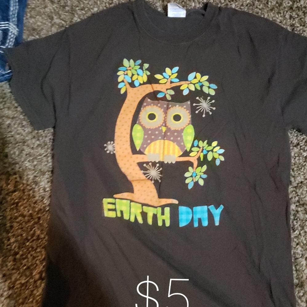 Tee shirt